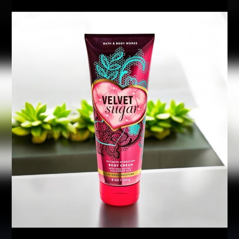 Bath & Body Works Velvet Sugar Body Cream - 8 Oz